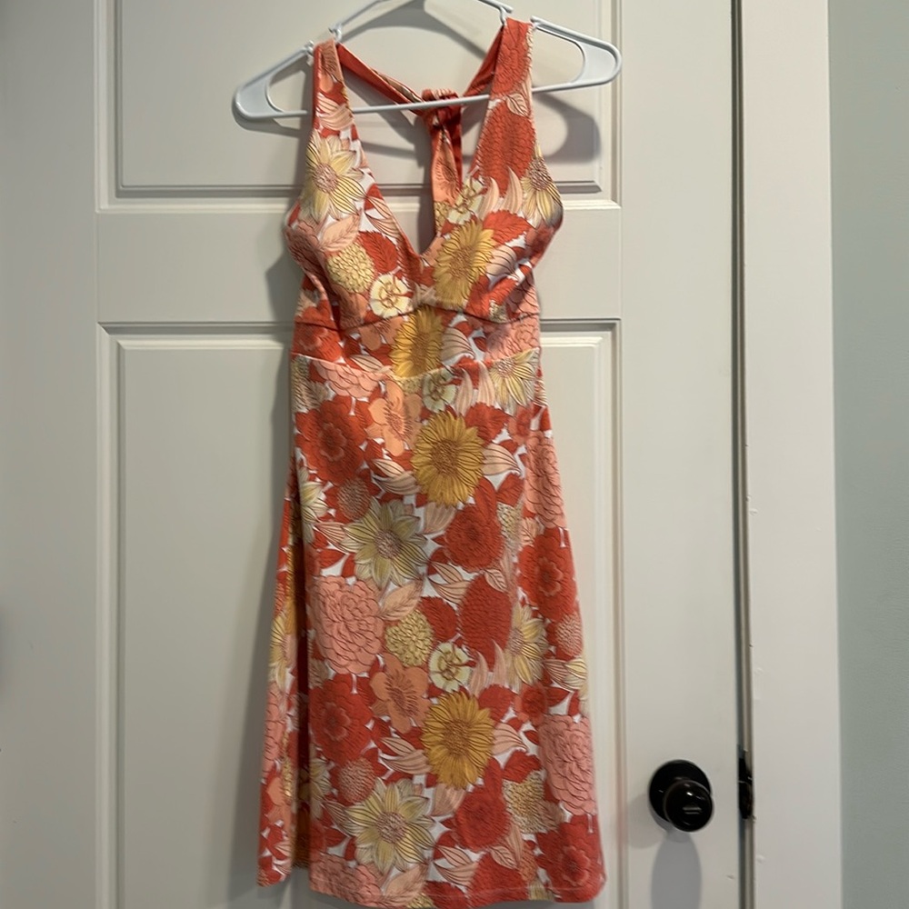 Floral Loft Halter Dress - Has hole